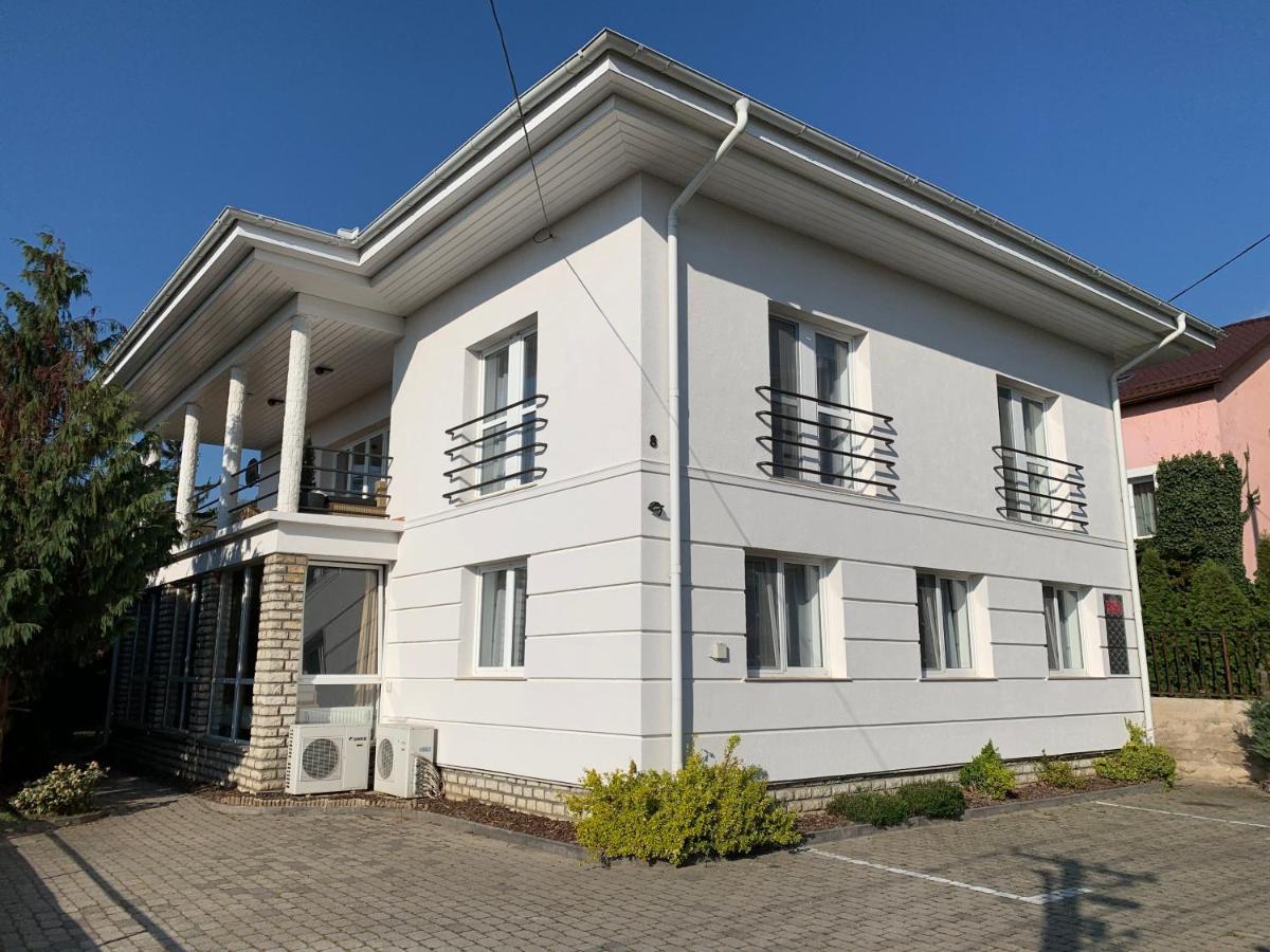 Koi Apartman Balatonalmádi Exterior photo