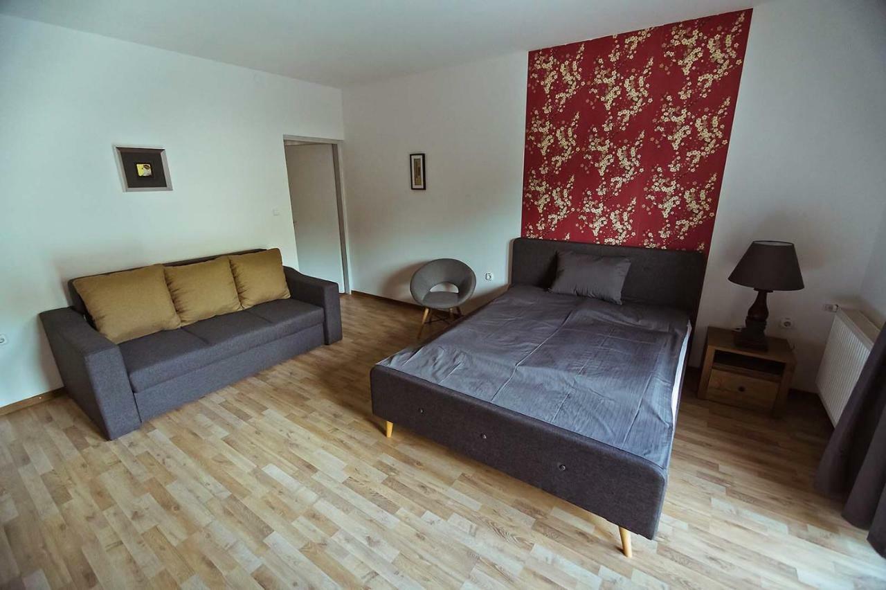 Koi Apartman Balatonalmádi Exterior photo