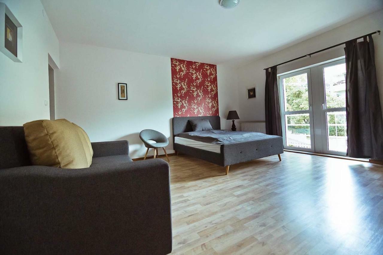 Koi Apartman Balatonalmádi Exterior photo