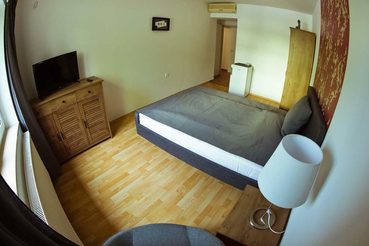 Koi Apartman Balatonalmádi Exterior photo